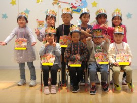 11月のお誕生会【２部たんぽぽ組・ゆり組・ひまわり組】